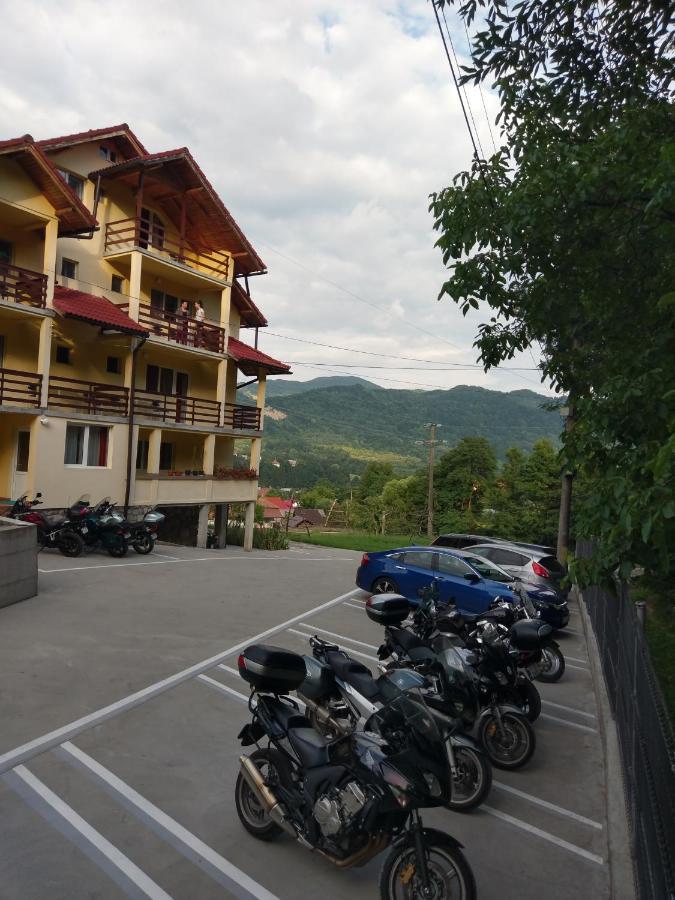 科尔贝尼 图塔旅馆酒店 外观 照片